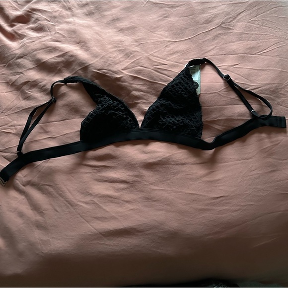 Black bikini top - Picture 1 of 4